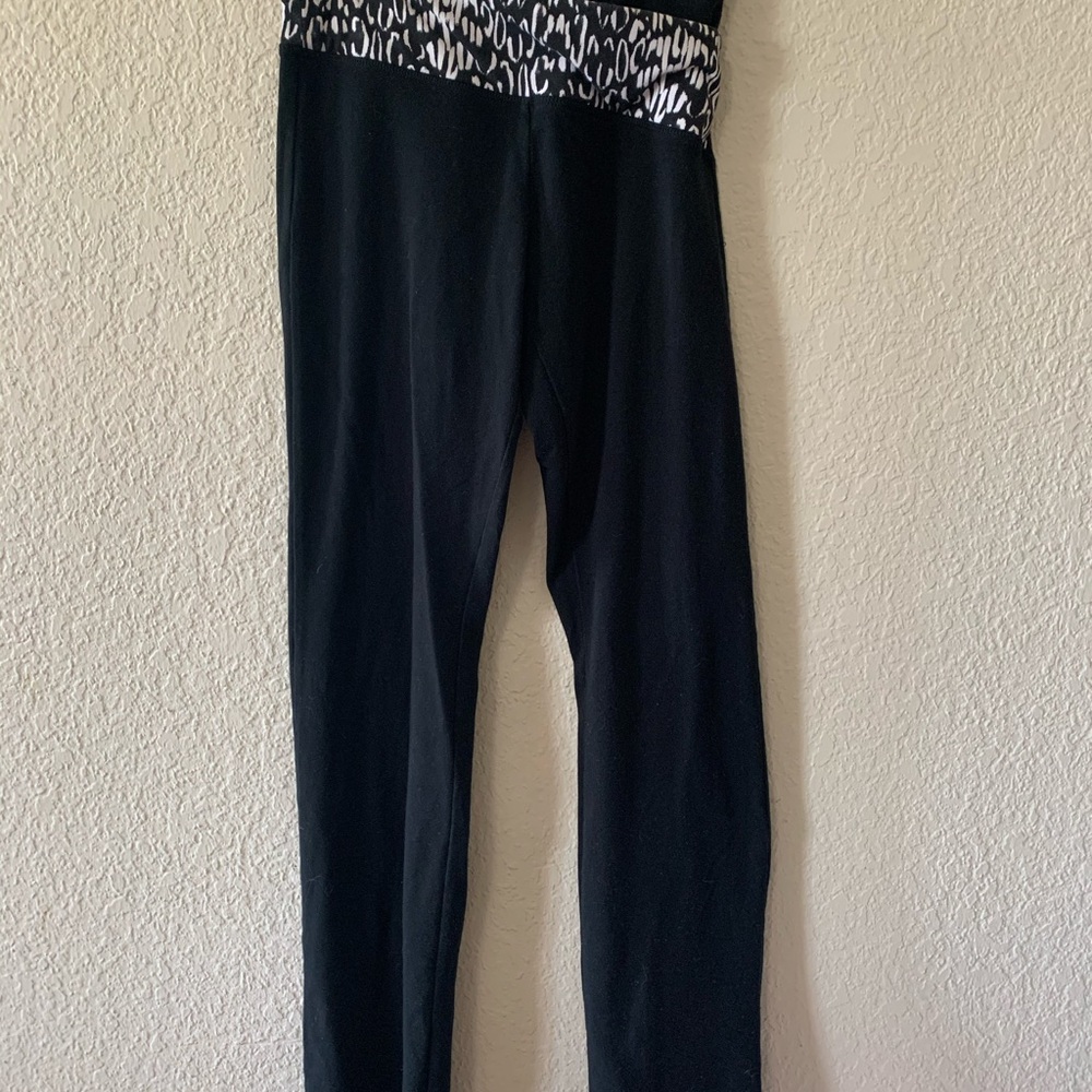 Victoria’s Secret yoga pants